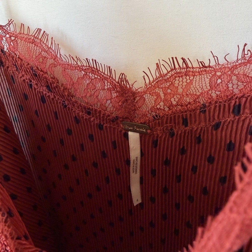 Free People UO Margot Womens Babydoll Slip Dress 90s Y2K Lace Slit Size 4 (S/M) - Picture 11 of 13